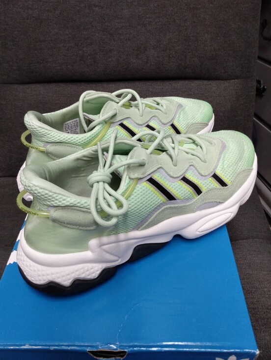 adidas Ozweego Glow Green Athletic Sneakers Men\'s Size 9 Shoe Item# EE6466 main image 14